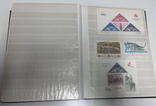 Álbum de sellos Expo92 con 32 páginas