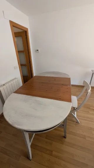 2 Mesas de madera plegable