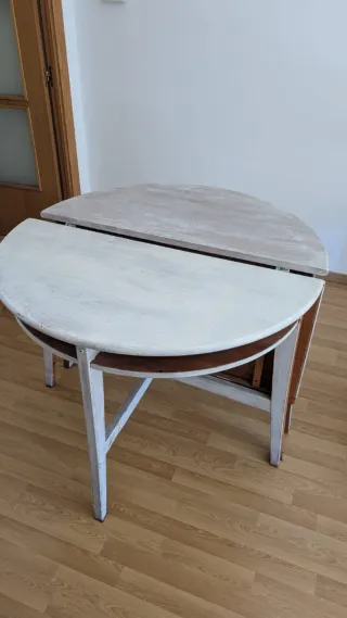 2 Mesas de madera plegable