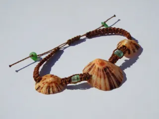 Pulsera artesanal lapas y vidrio marino