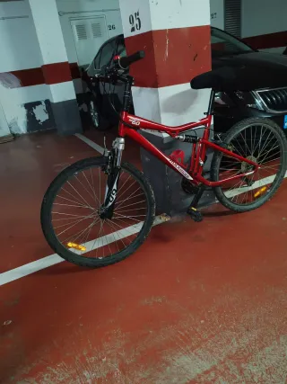 Bicicleta de Montaña Roja