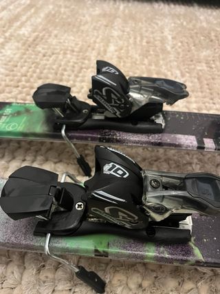 Sci Salomon Threat 151 con attacchi