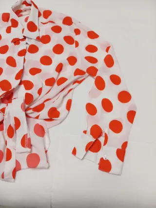 Camisa lunares rojos talla 38