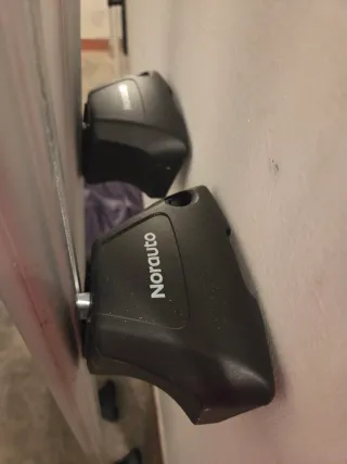 2 barras aluminio con fijaciones Norauto