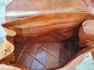 Maletas de cuero marrones