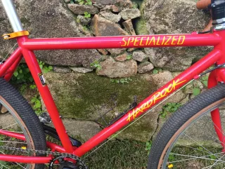 Bicicleta Specialized Hardrock Gravel Restomod