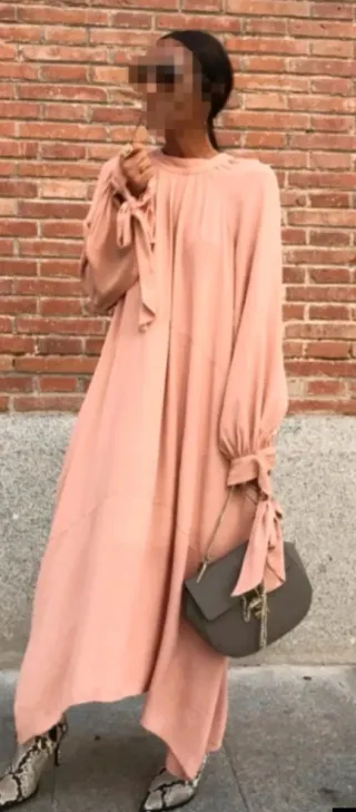 Vestido Zara fluido rosa talla única