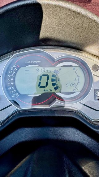 Kymco K-XCT 300i Negra