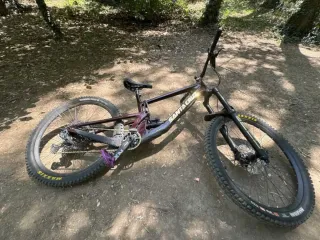Bicicleta Santa Cruz Nomad 5c