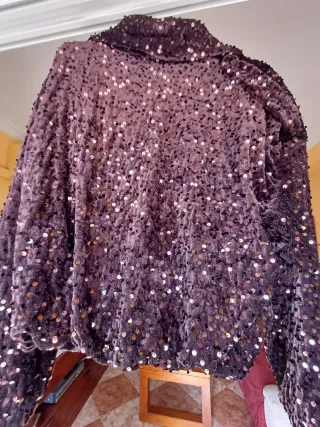 Vestido marrón elegante para ocasiones especiales