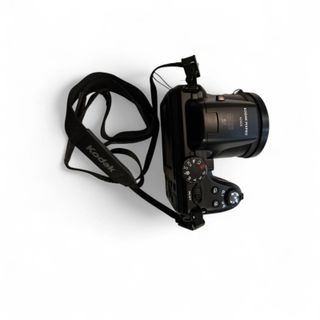 CAMARA DIGITAL KODAK PIXPRO AZ425 CON CABLE DE CARGA