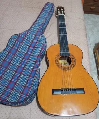 Guitarra Española Admira con funda