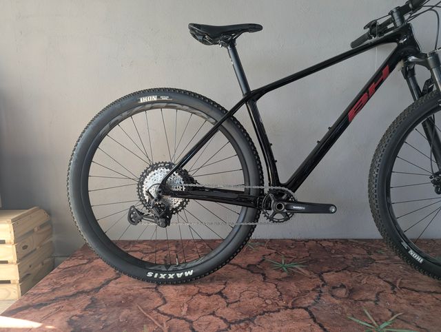 BH ULTIMATE 7.0 Talla M