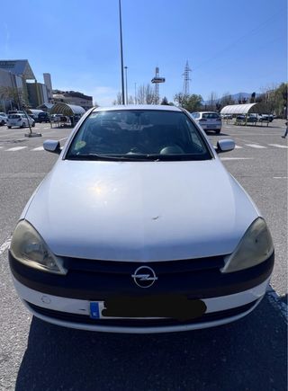 Se vende Opel corsa 1.2 gasolina 2001