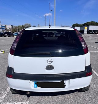 Se vende Opel corsa 1.2 gasolina 2001