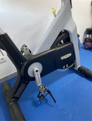 Bicicleta Spinning Technogym, en perfecto estado