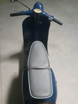 Vespa Primavera 125cc 1964 Azul