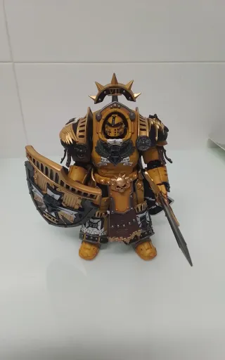 Joytoy Warhammer 40k Imperial Fists Legion Praetor