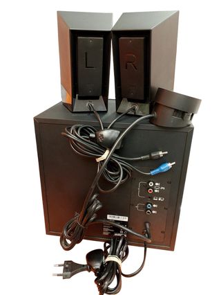 SISTEMA DE ALTAVOCES LOGITECH Z533K MULTIMEDIA SPEAKERS SYSTEM + CABLES