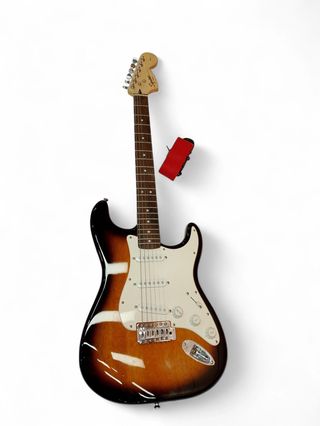 GUITARRA ELECTRICA SQUIER STRAT + FUNDA