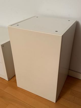 Armario blanco para colgar