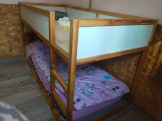 Litera de madera estructura sin colchón ni somier