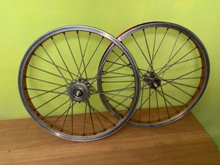 Pareja llantas aluminio Akront Monty