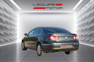 Volkswagen Passat 2.0 TDI o40CV DSG 2007