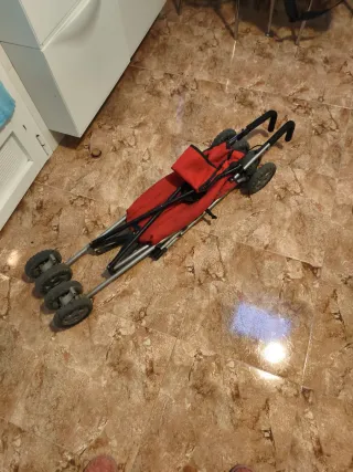 Silla de paseo roja