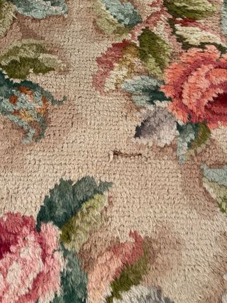 Alfombra de lana antigua