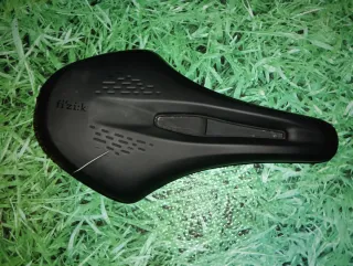 Sillín Fizik Terra Negro 150