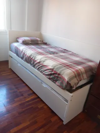Cama nido Ikea blanca.