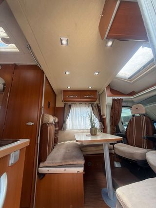 Autocaravana Cama Isla y Basculante