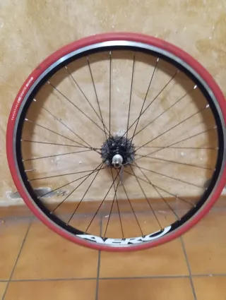 Rueda para rodillo de pintura