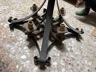 Lámpara colgante rústica de metal y madera