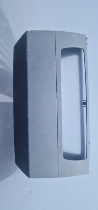 Embellecedor Carcasa Radio BMW E90