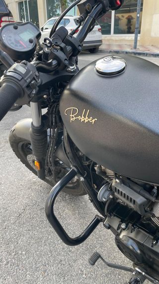 Hyosung Aquila Bobber 125cc