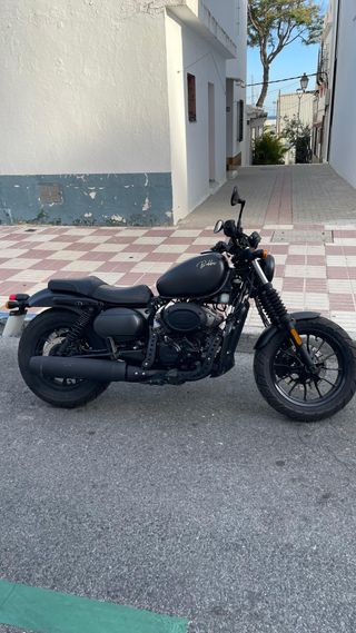 Hyosung Aquila Bobber 125cc