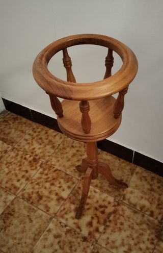 Macetero de madera