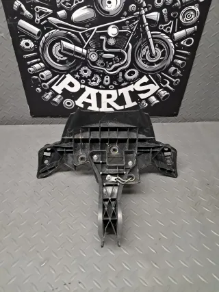 Araña Soporte Carenado Derbi GPR 49 2010