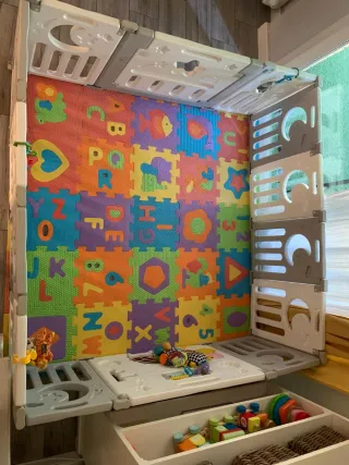 Parque infantil plegable + alfombra