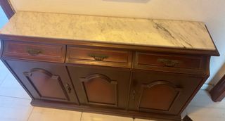 Cómoda vintage de madera