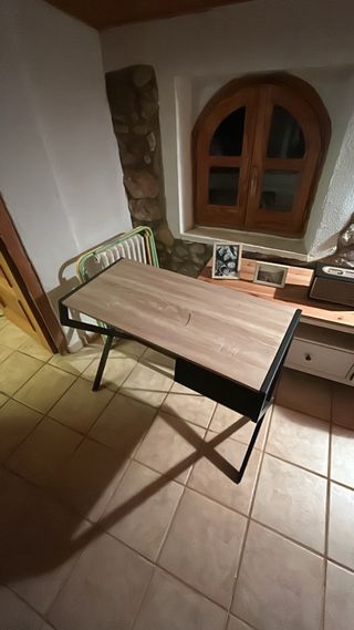 Escritorio moderno madera y metal