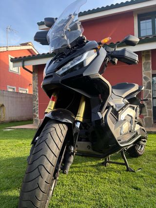 Honda X-ADV 750 Negra (2021-2024)