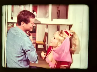 Película 16mm Mi Bella Genio (Capítulo Completo)5☆