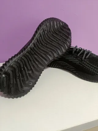 Zapatillas de seguridad negras y grises