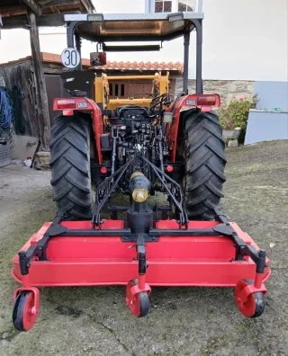 Cortacésped desbrozadora para tractor 180