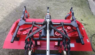 Cortacésped desbrozadora para tractor 180