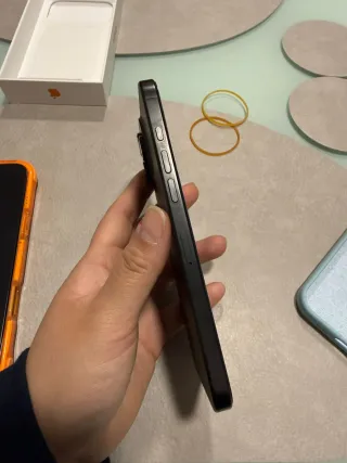 IPHONE 16 PRO MAX TITANIO 256GB D