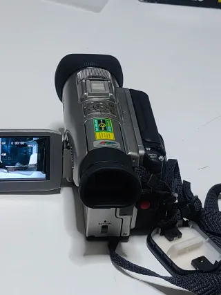 Panasonic NV-DX100 3CCD + Accesorios. En su caja.